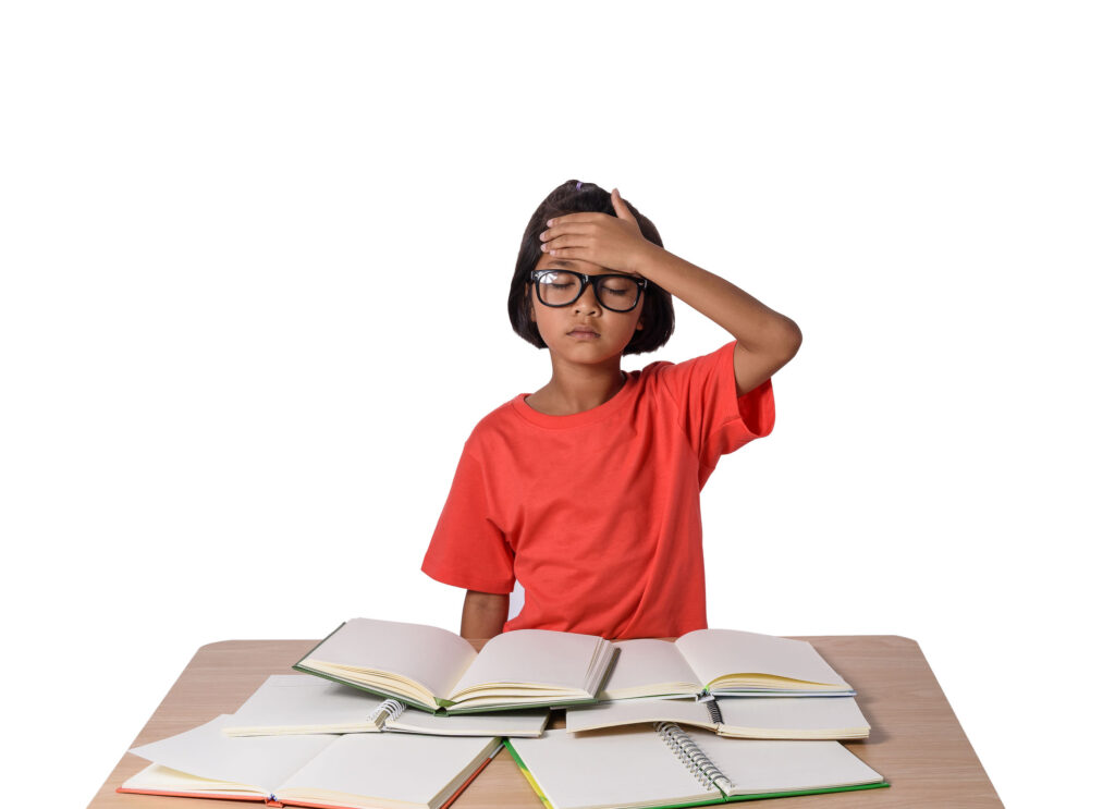 功課壓力、近視、散光及青光眼等視力問題都會導致頭痛。