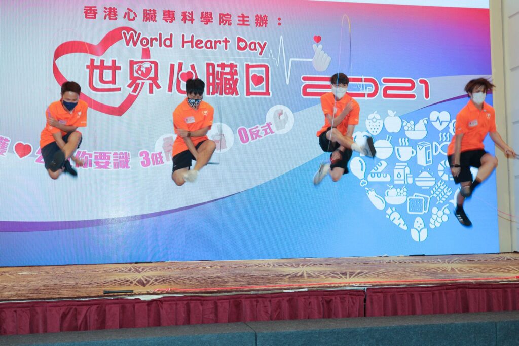 4位跳繩強心推廣大使為大家表演精彩的花式跳繩，盼能吸引更多人關注跳繩運動。