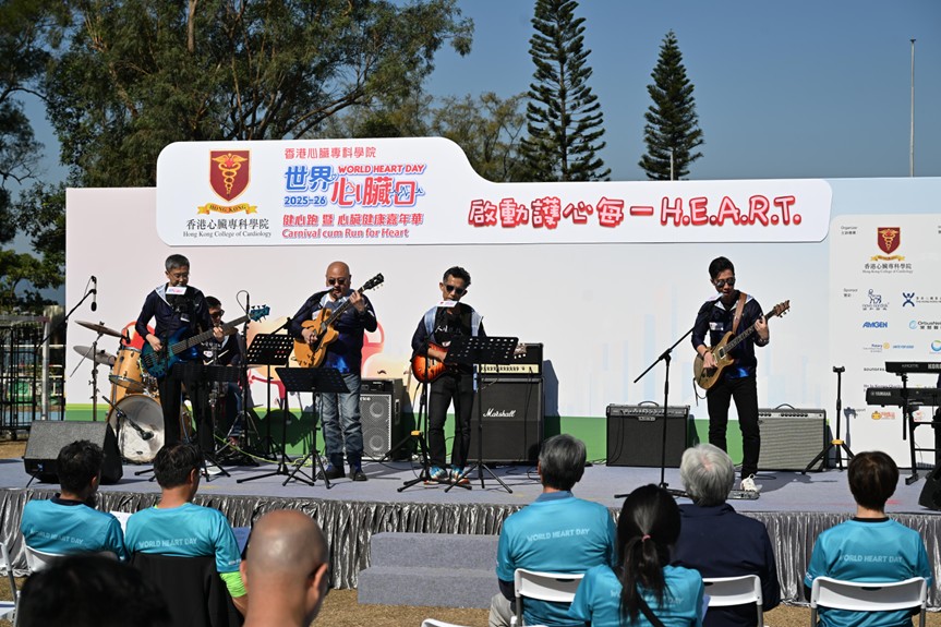 醫護人員組成的樂隊Hurdles演唱原創歌曲《人生競技賽》