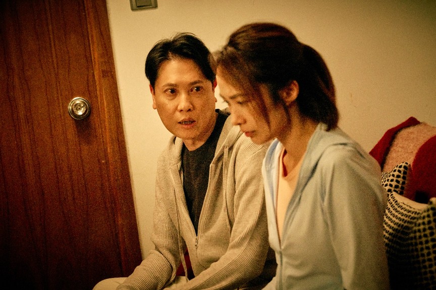 腸胃肝臟專科李恒輝醫生飾演美玲男友,擔心她逃避檢查而大發雷霆!